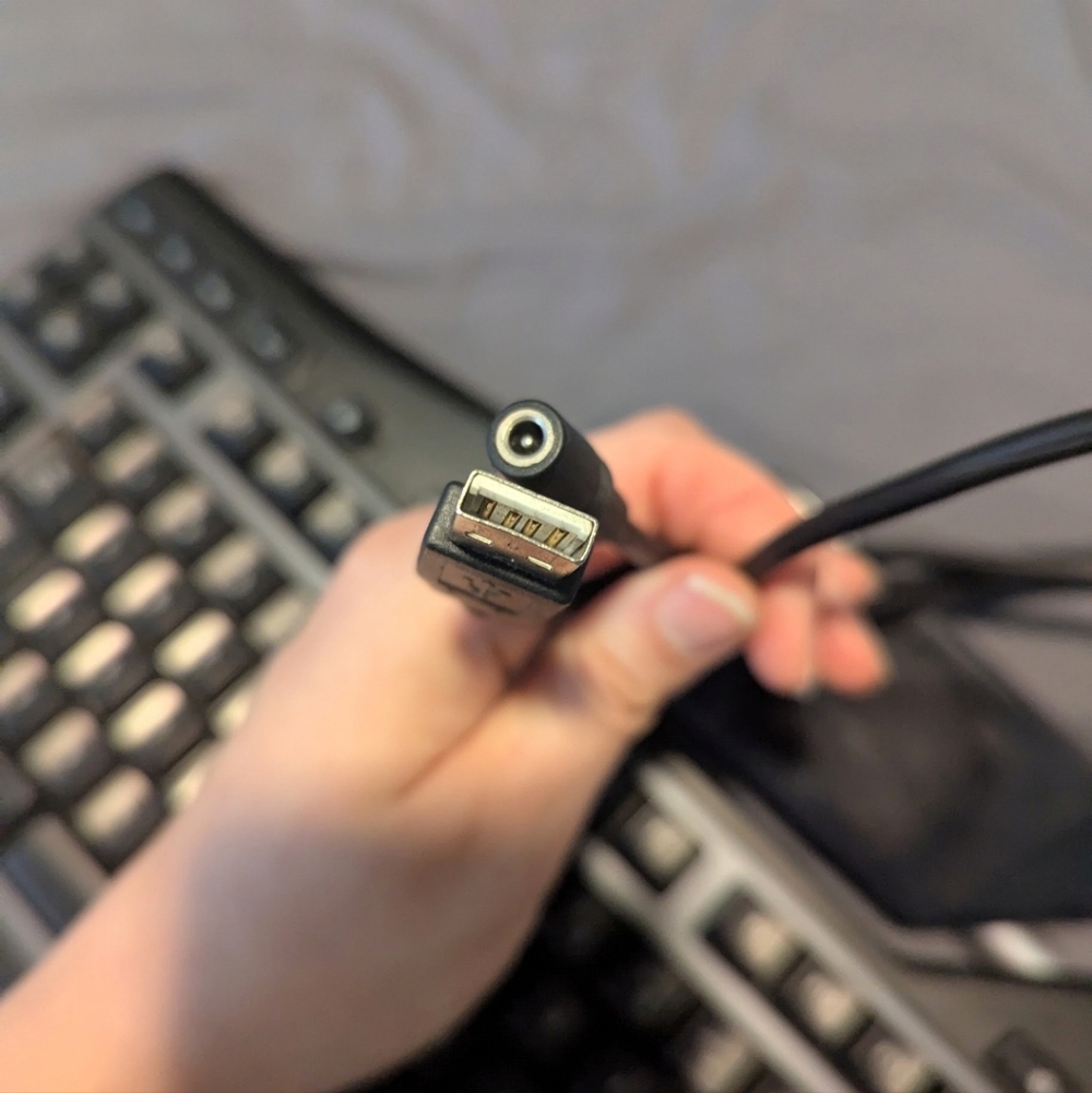 Logitech G19 Keyboard - Picture 4 of 6